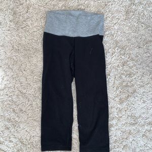 Cropped Black Leggings